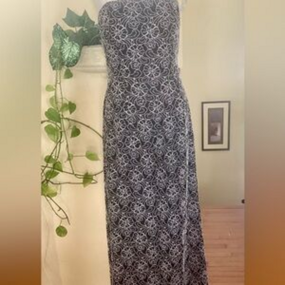 Carmen Marc Valvo beaded strapless long evening gown size 10 in Black - Picture 4 of 5